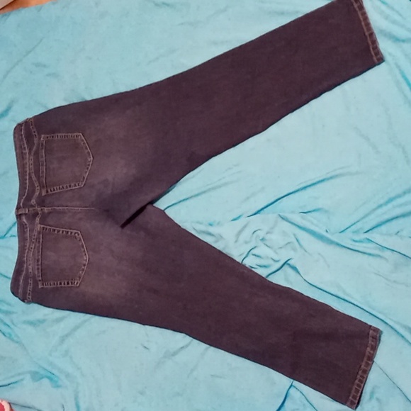 Torrid womens jeans. Dark wash, size 22S - Picture 5 of 5